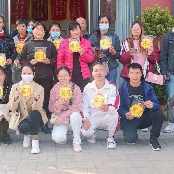 草根🇨🇳阿德