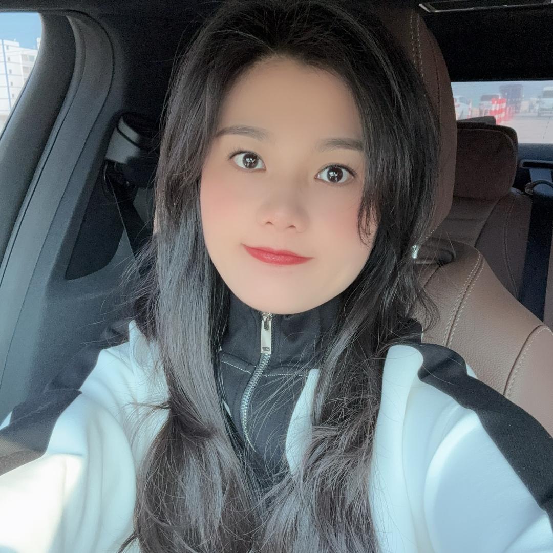 大脸“妹”（妹子骨折休养中）