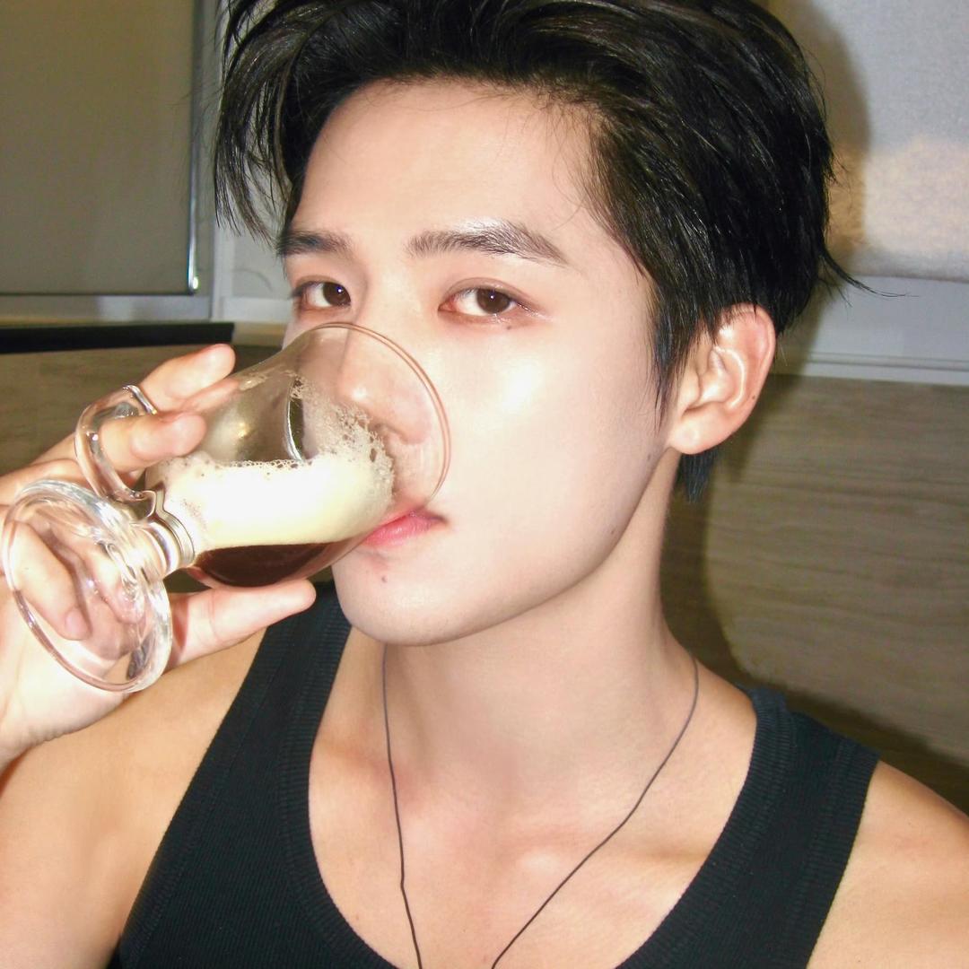 反派冷酷小困包