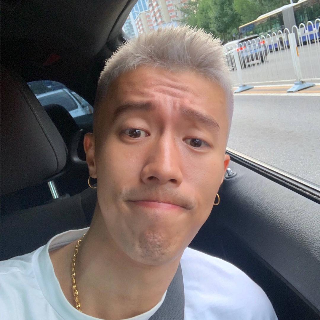 哈。