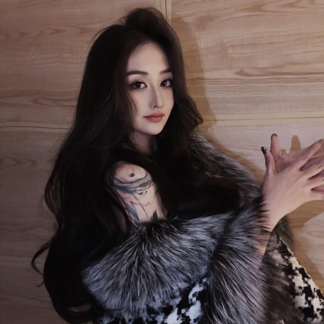 女王殿下高端定制-小号-14:00直播