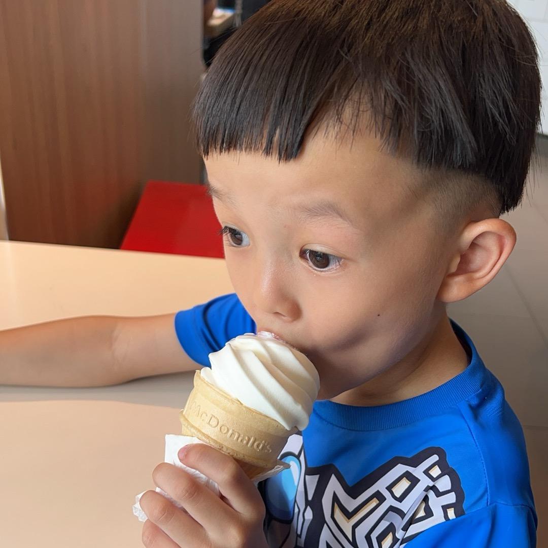 爱吃冰淇淋