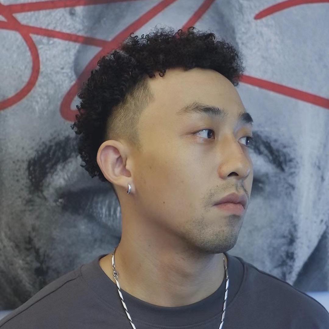 卷毛懂个球🏀@抖音