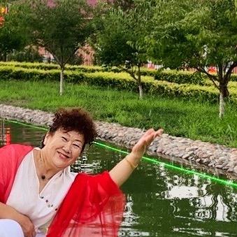 爱跳舞的小可爱