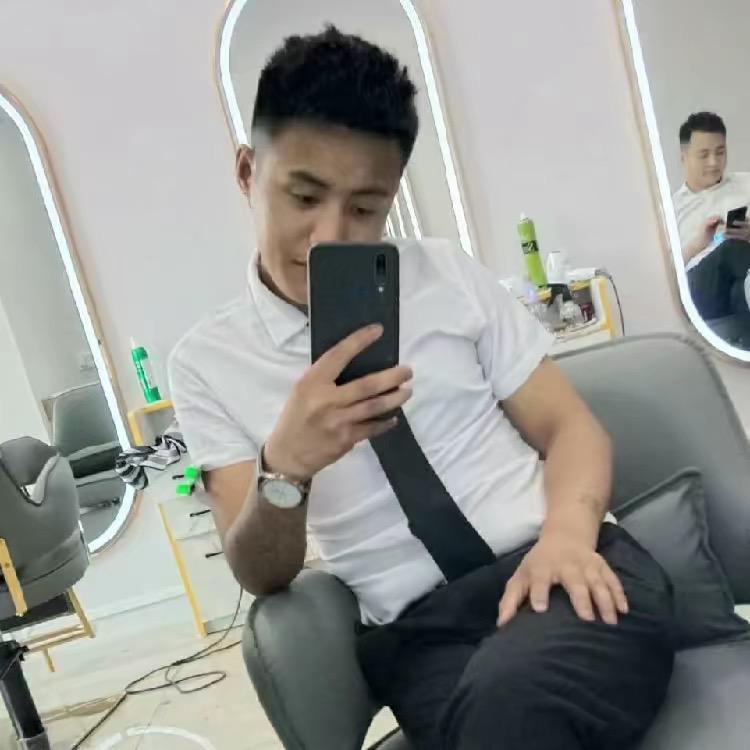 户外剪发，啊俊