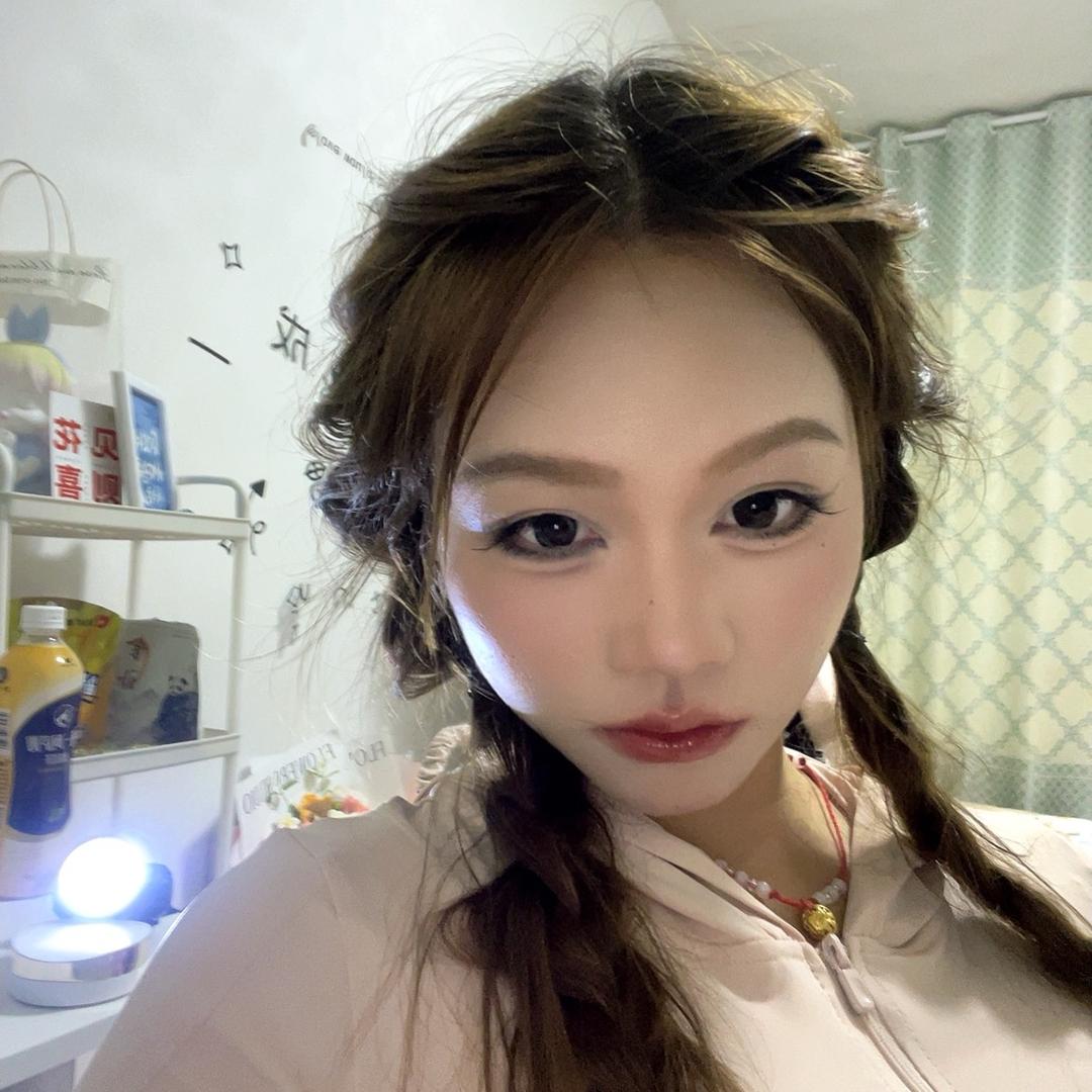 王笑笑（努力中）