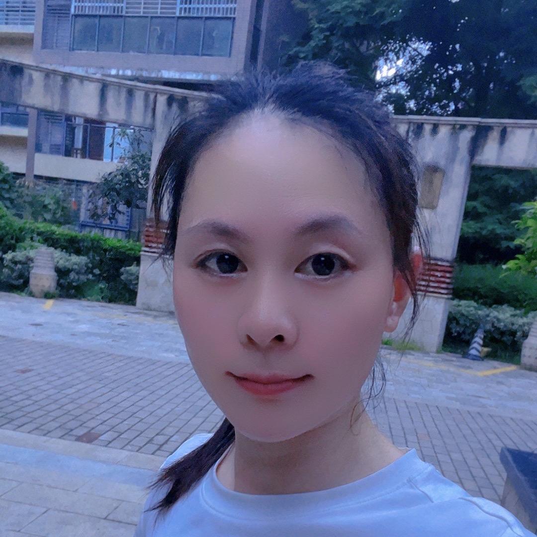 爱运动的娟子