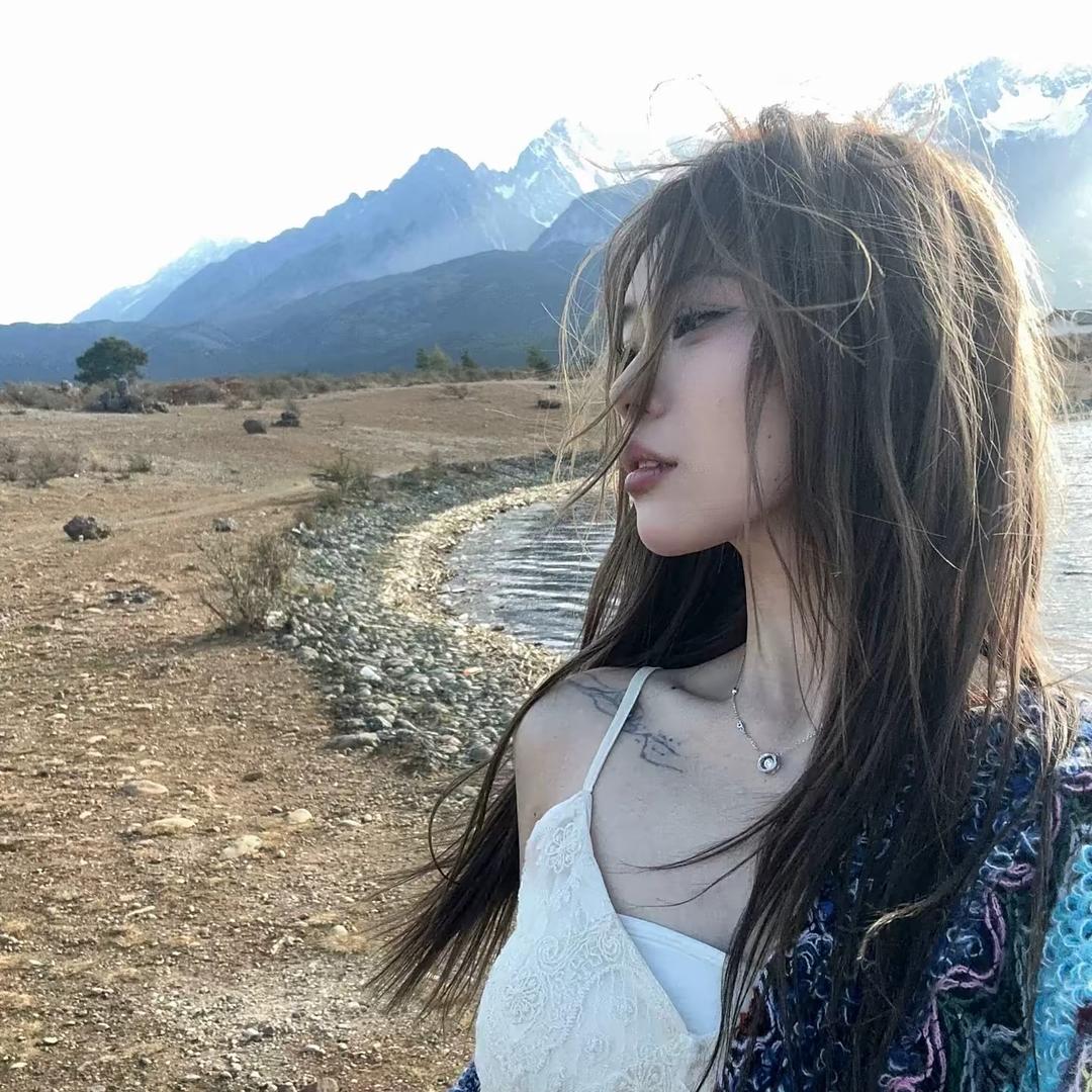 ㅤ󠀀01