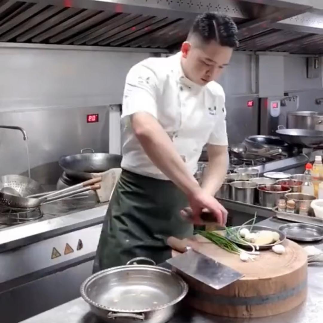满江雨东环店~美食欢哥