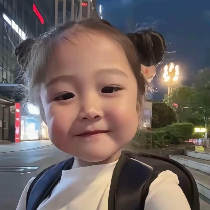 ⫍ ⃢👁ܫ👁⃢ ⫎廖小影