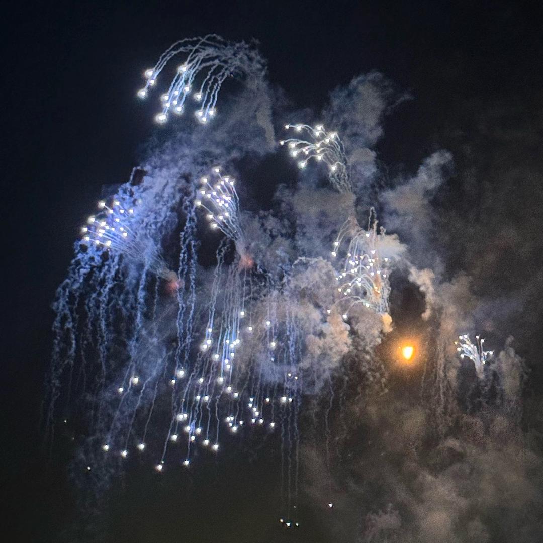 我是娜娜吖✌️