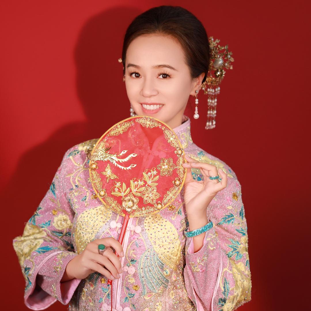 可以叫我明姐呀