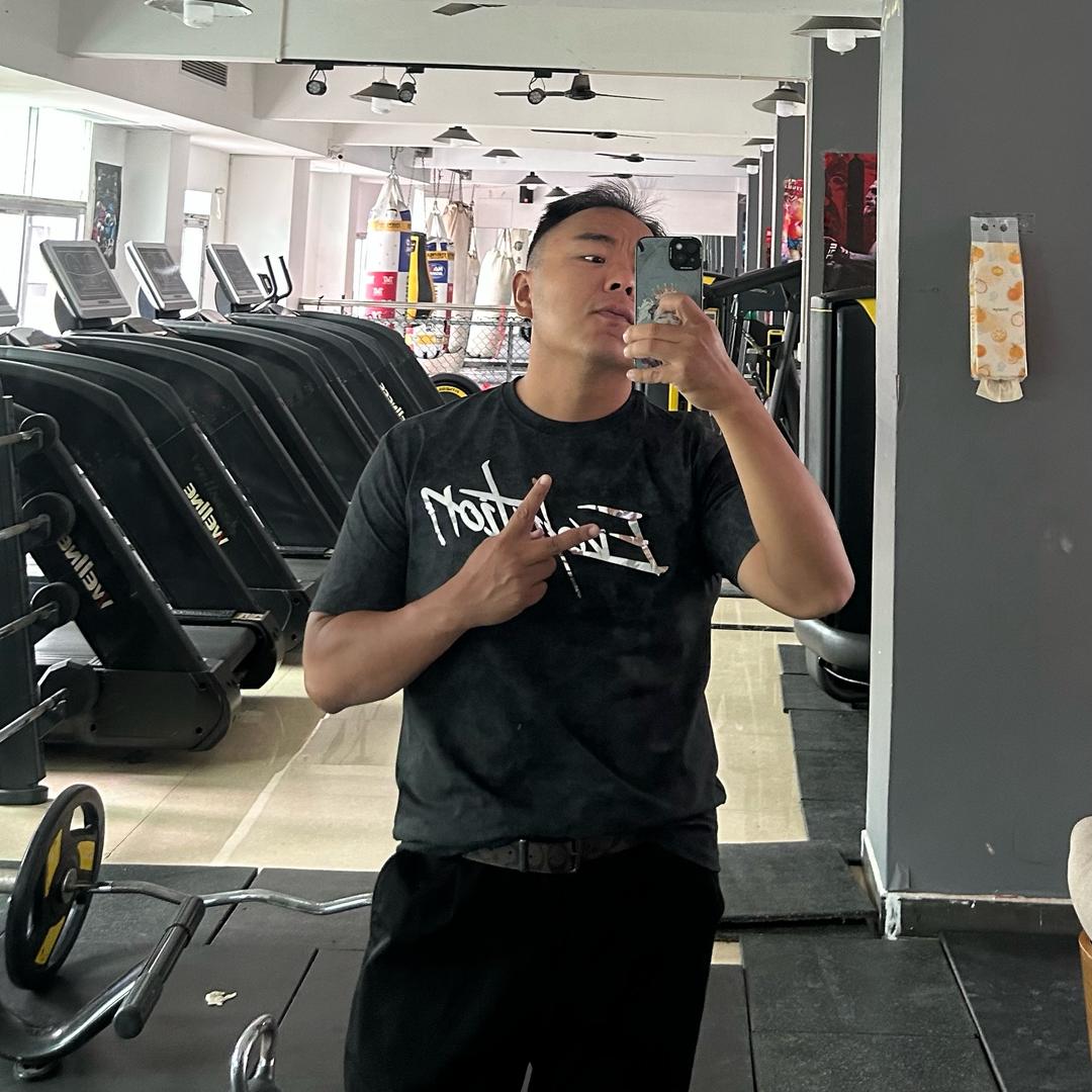 不打拳的罗老师