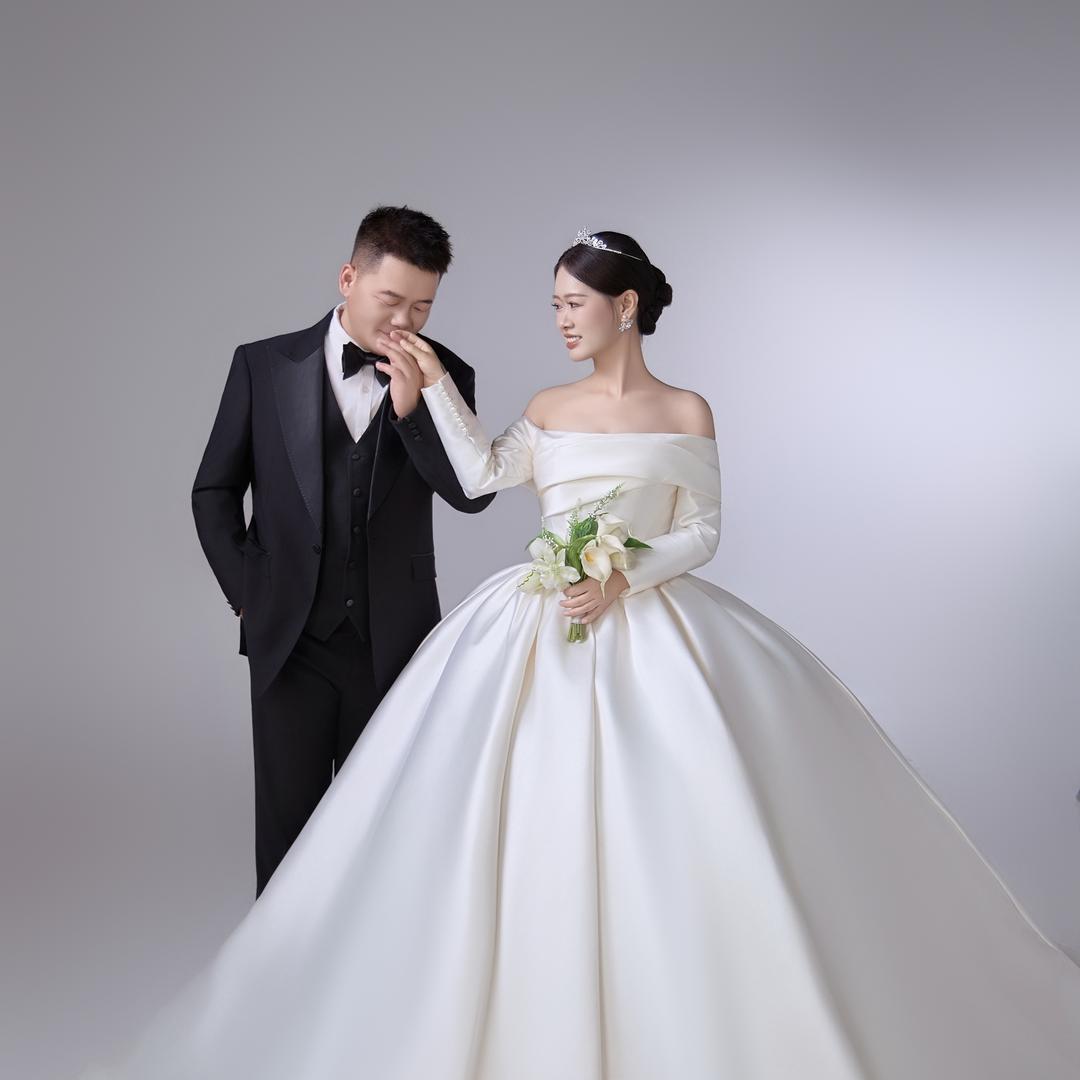 欣欣和龙龙的生活