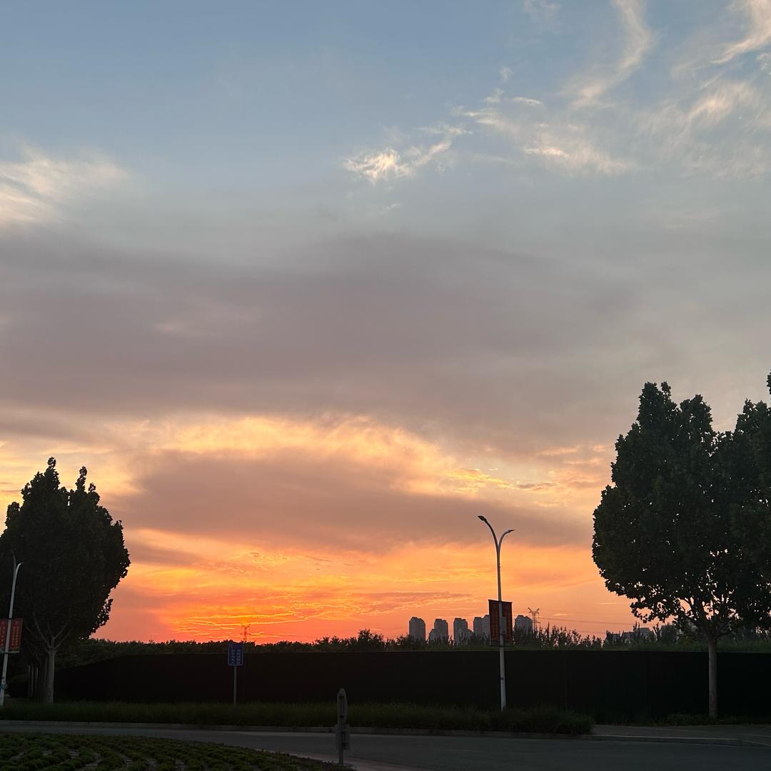 是小曾吖（沪漂版）