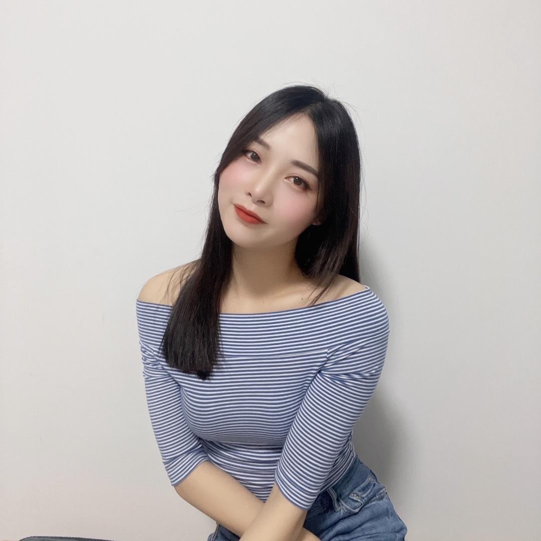 小奕撩房