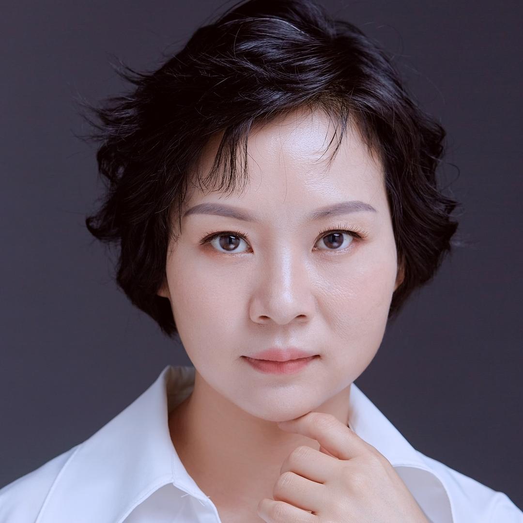 芷江收长头发的欧阳