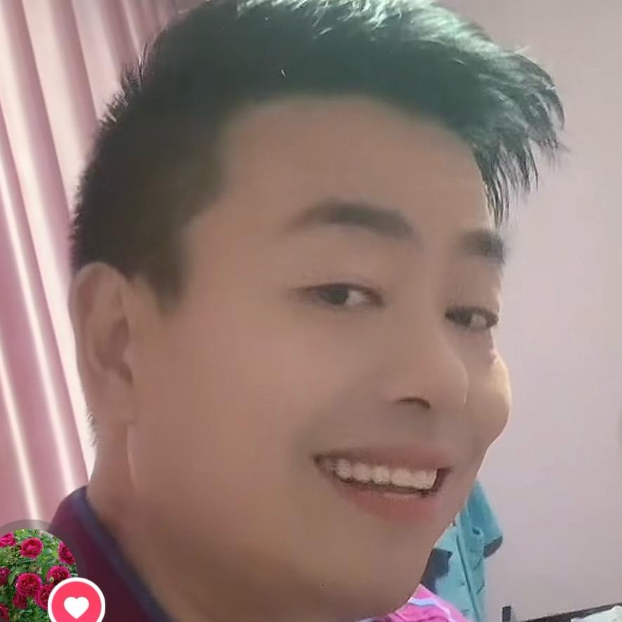 爱笑男
