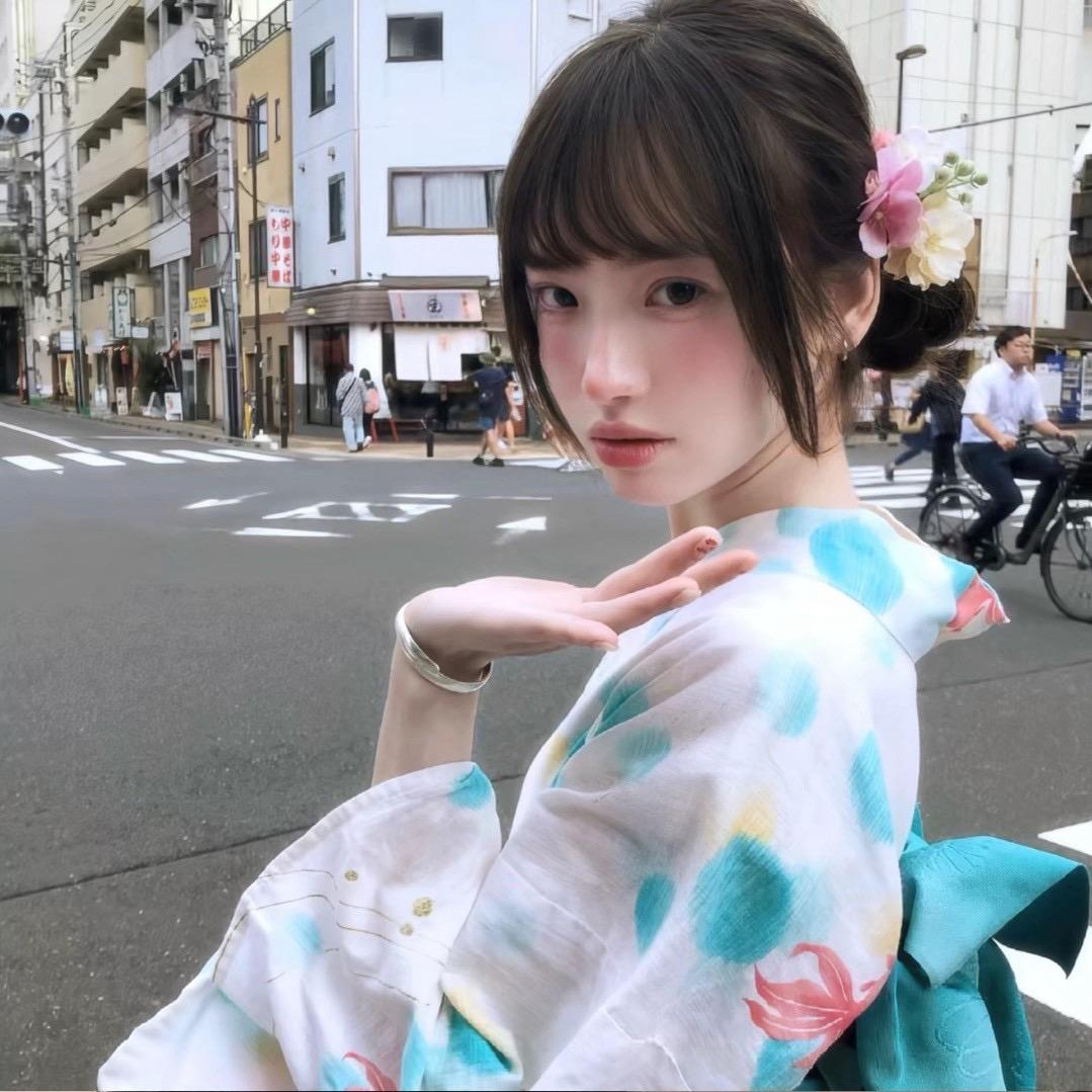 初一.