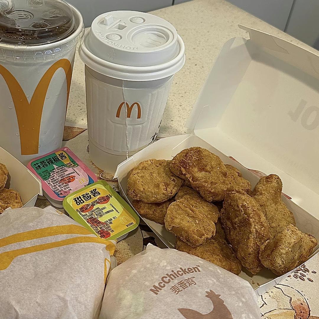 爱吃🍔的🐧（护肤版