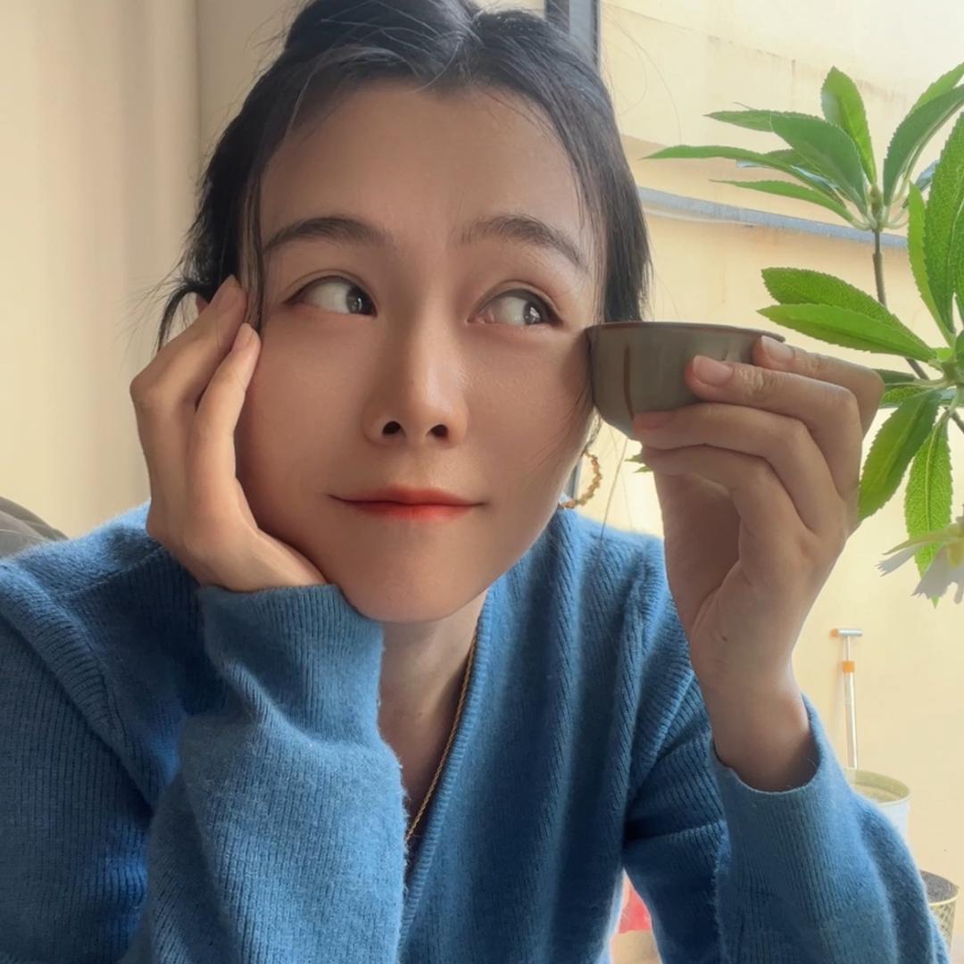 白茶红红