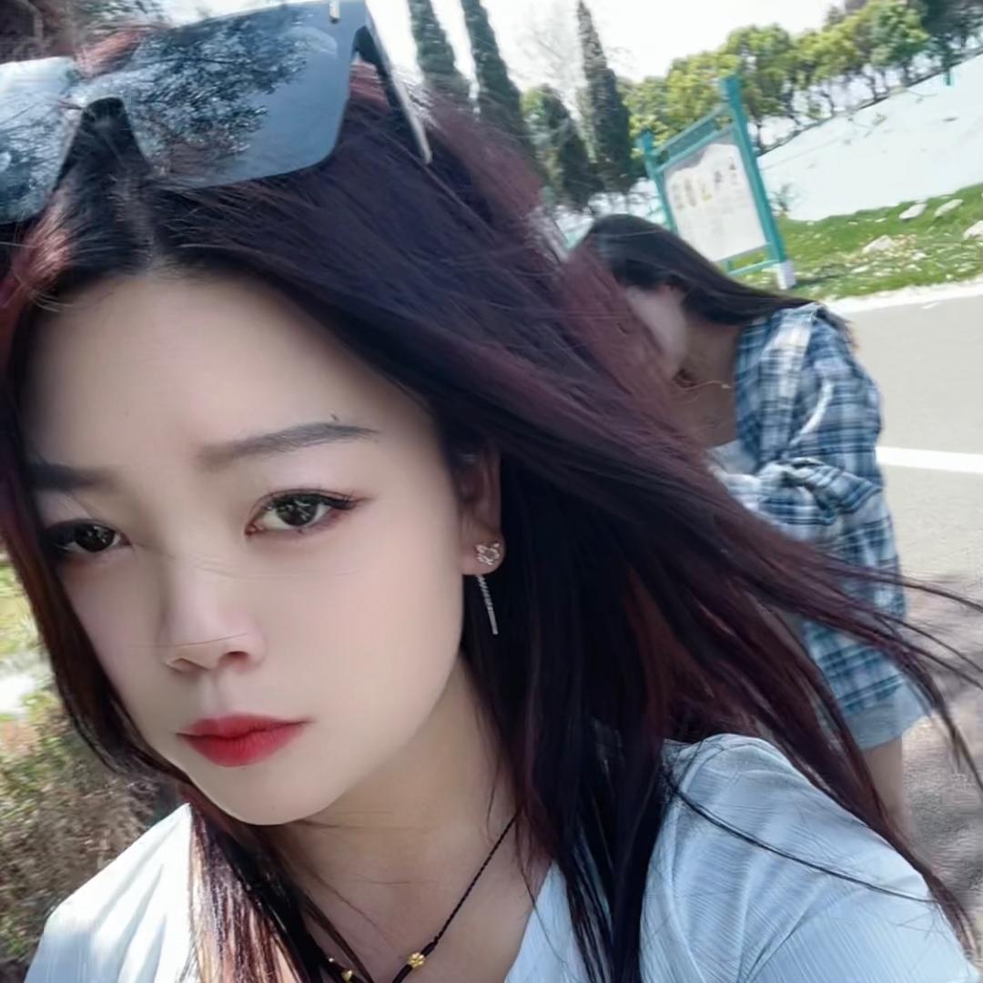 ༊🌺ꦿ꯭小情绪꧔ꦿ⁵²º᭄