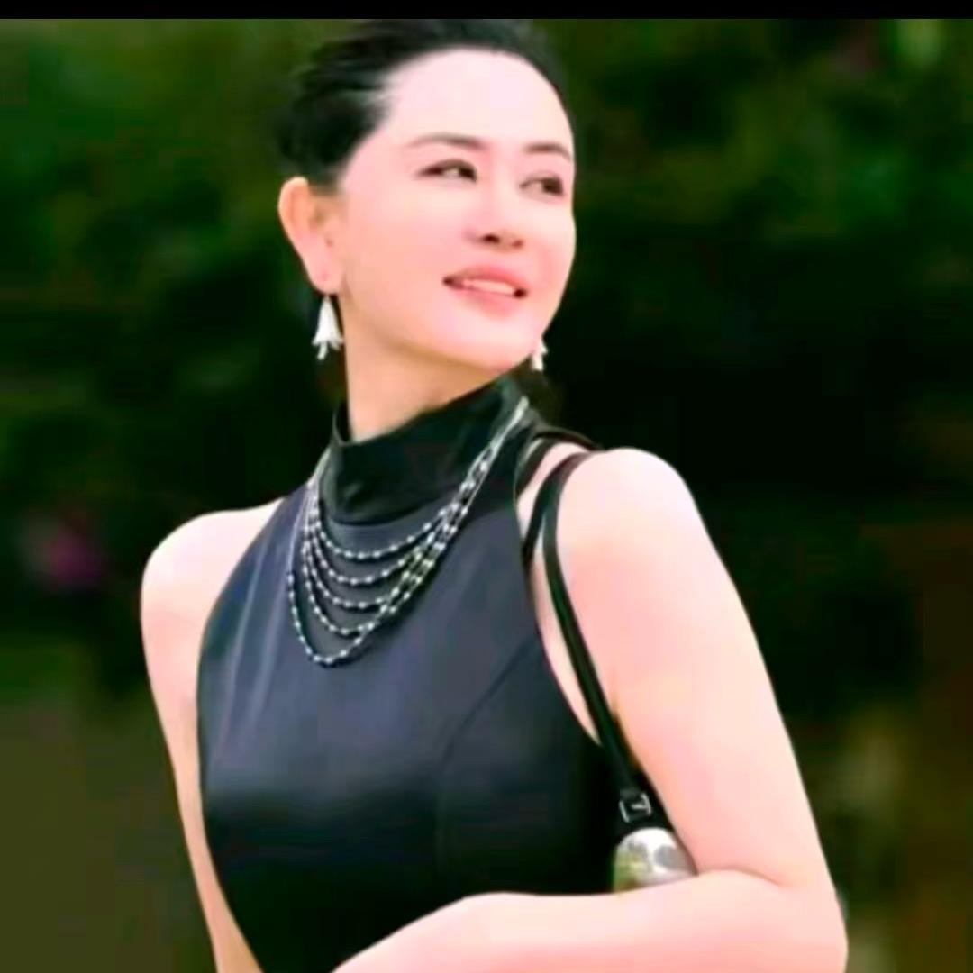 王璇原创设计_穿搭甄选