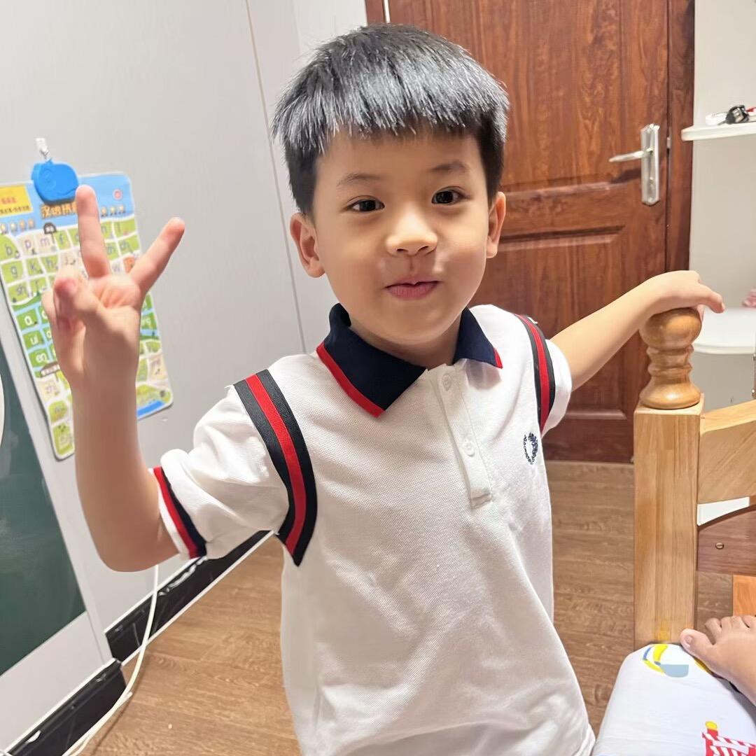 👑 ✨ 华姐姐 ✨ 👑