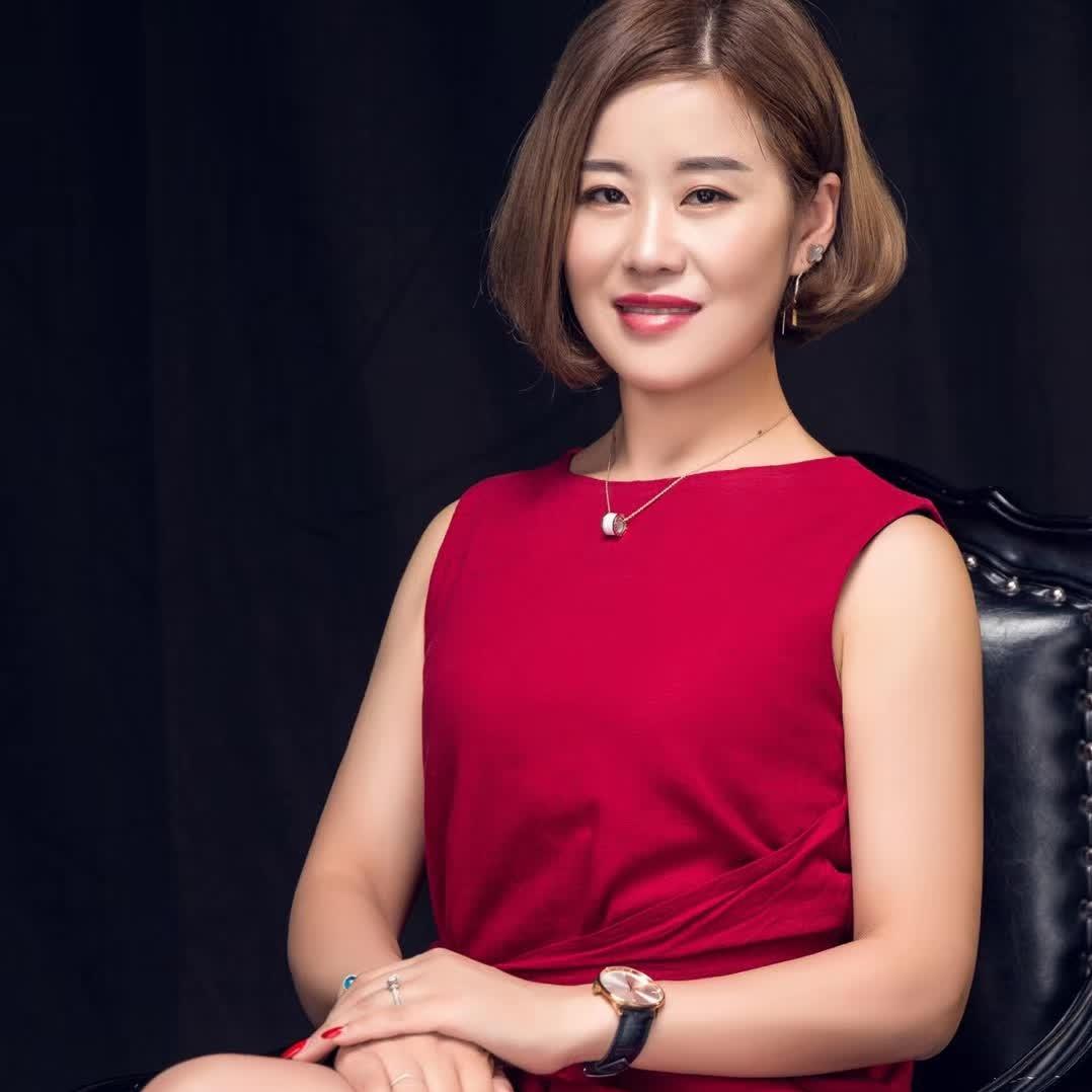王艳～常熟女装批发 （招商城6区依琳家）