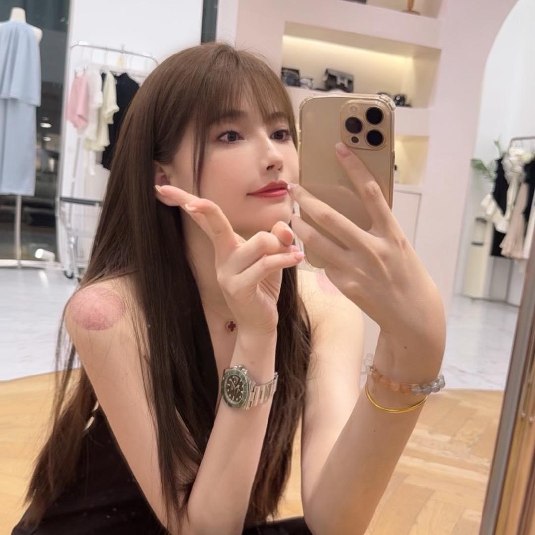 张💋雯