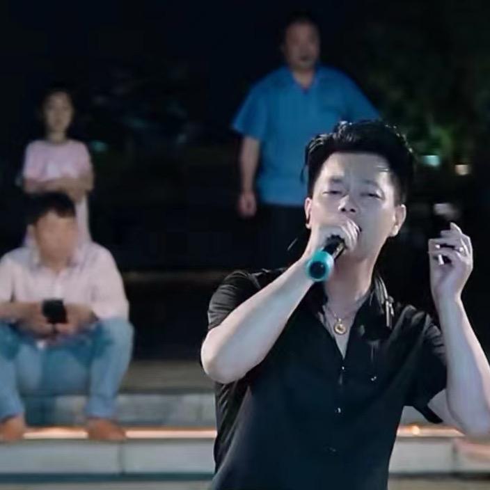 小王同学¹ ⁰ ¹ ³