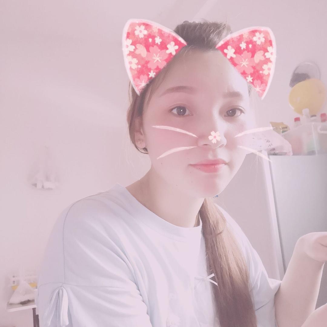 @周玲