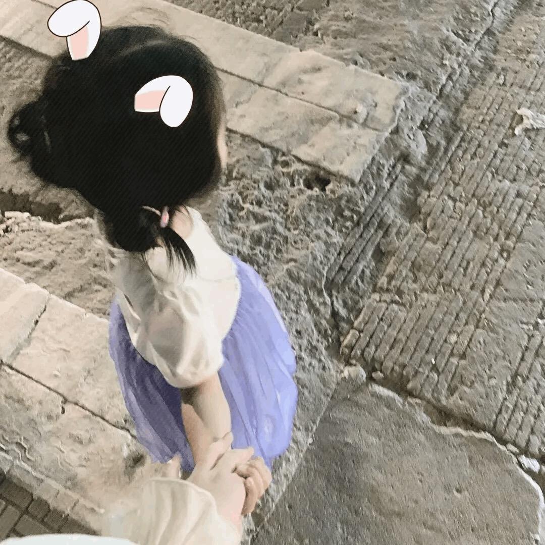 小鱼干.