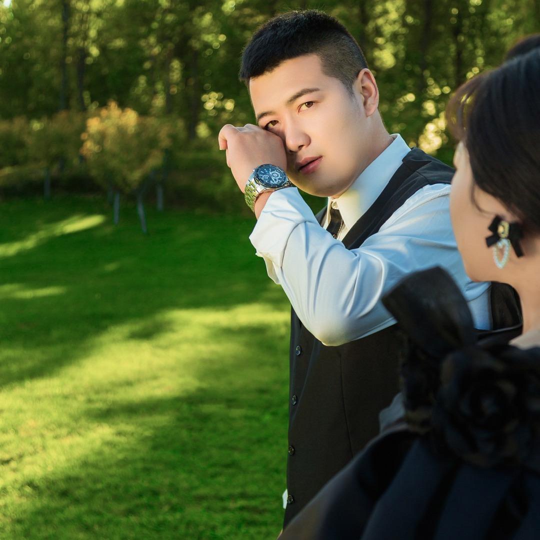 _____黑M卡车宝子