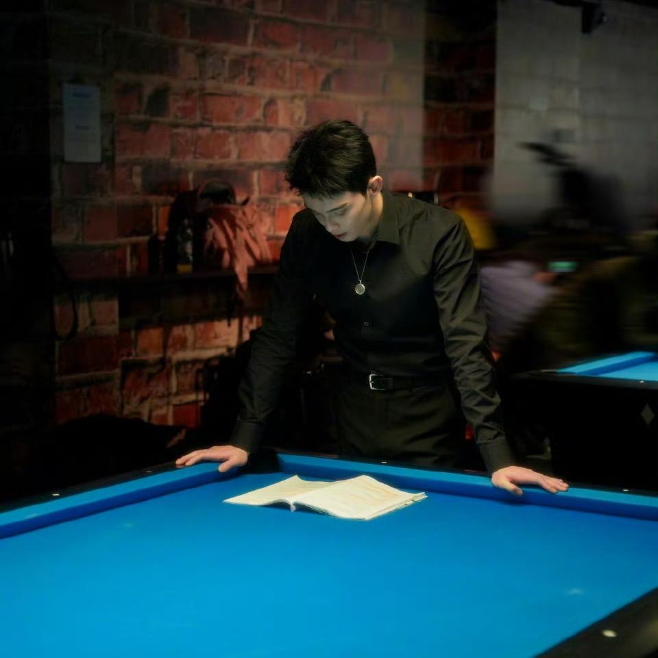 吃螺蛳粉要加凤爪