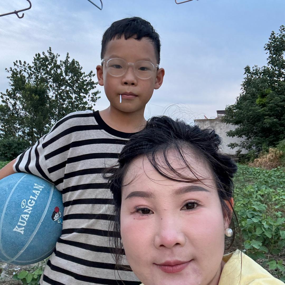 李佳祺小朋友的朋友圈