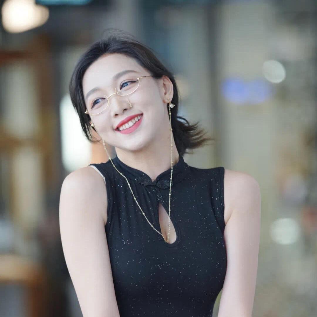 梅子🎵爱唱歌🎤