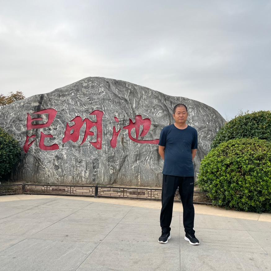 鹏鹏哥不定时开播