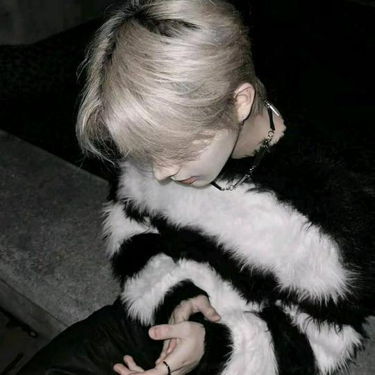 洛.