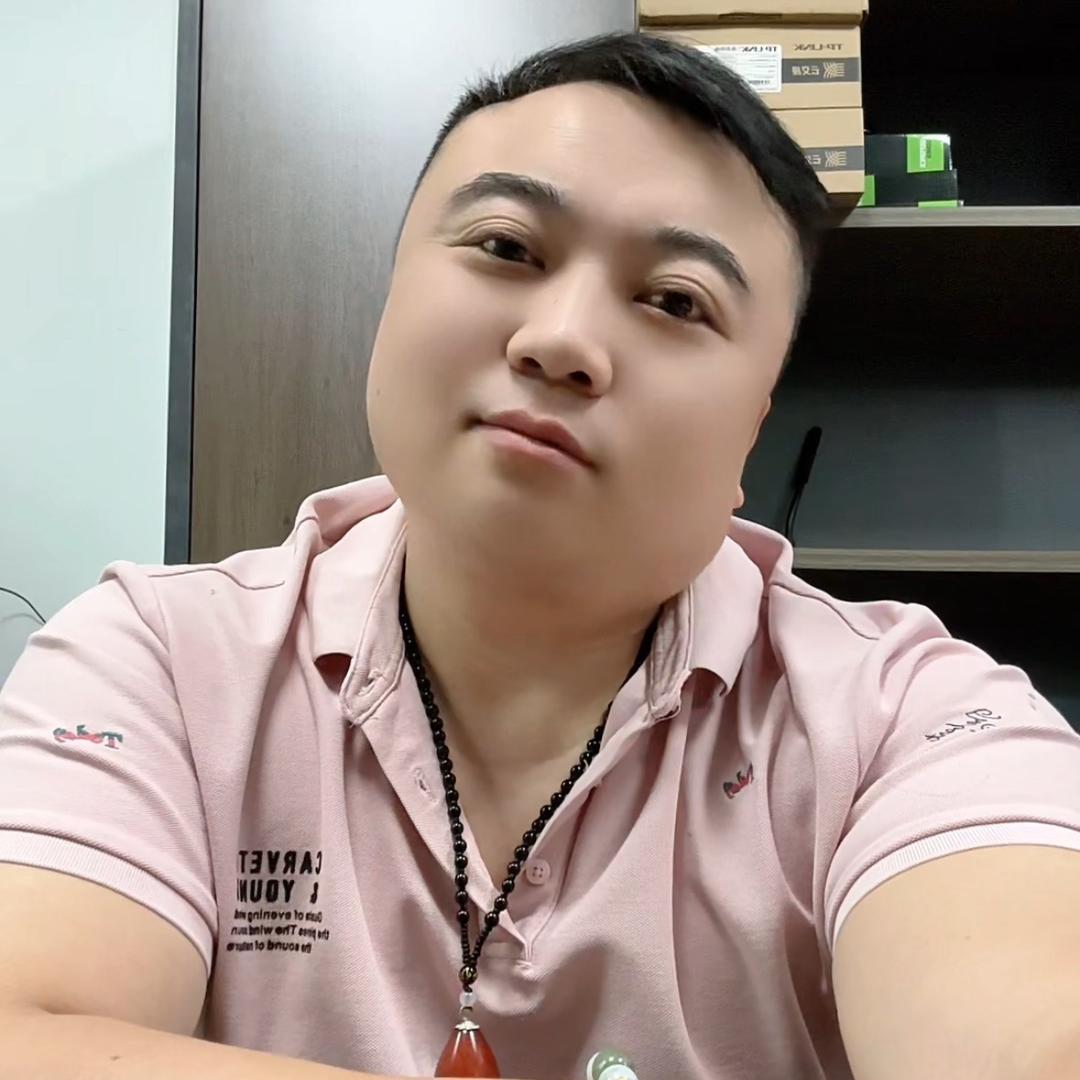 罗哥（单亲爸爸）
