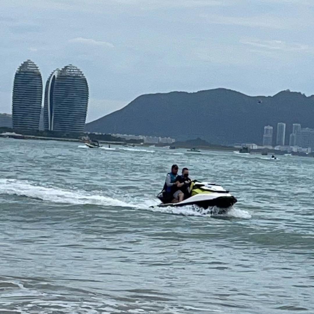 刘 刘 大 顺