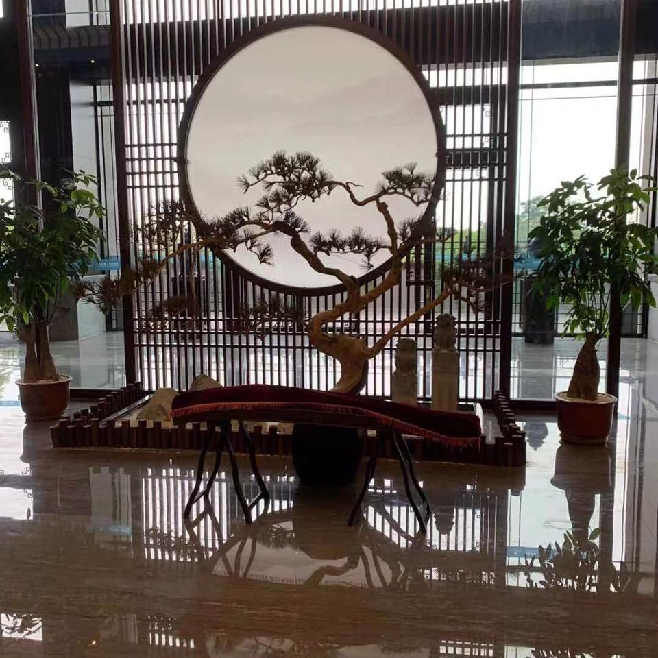 梅姨的锐兄。
