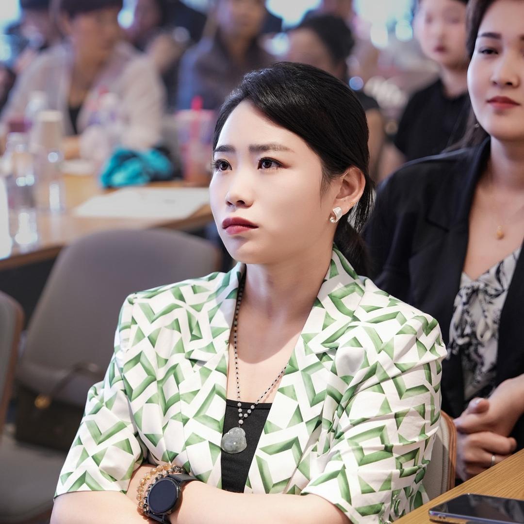 有奕说一｜舒梵、聊问题肌