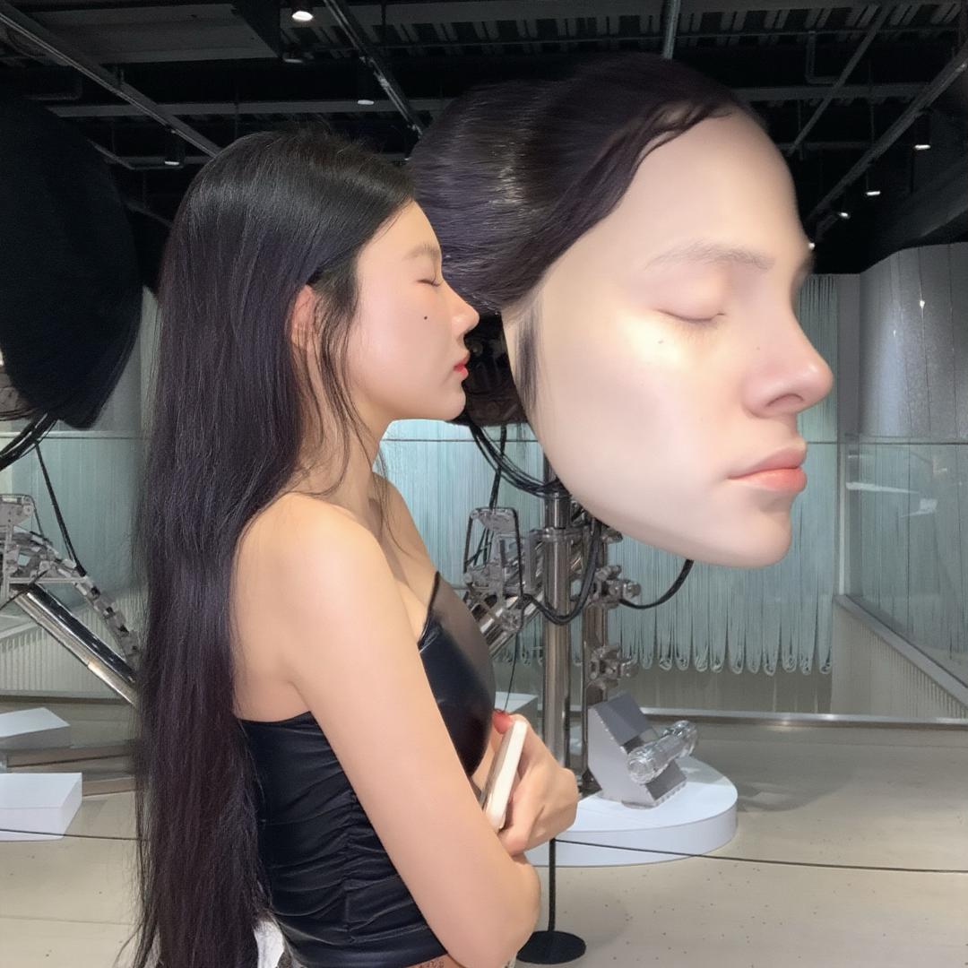 阿m