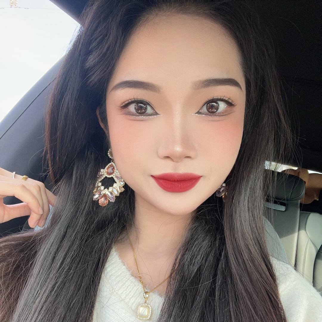 小小挖机搬运工💵