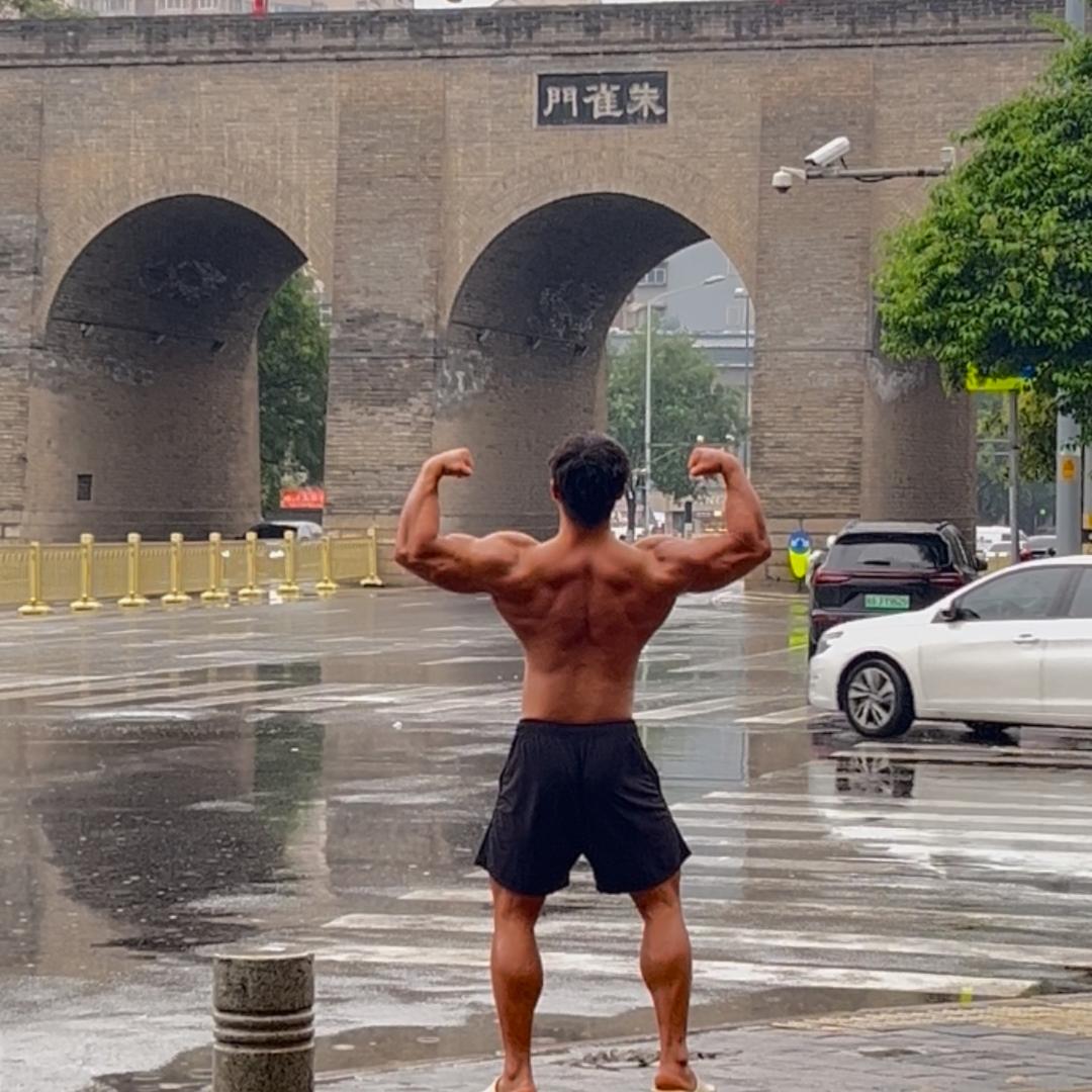 朱子东