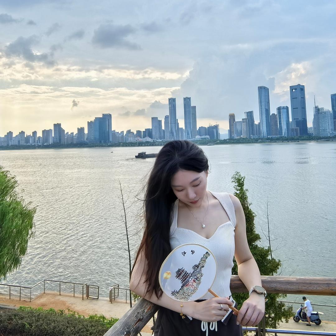 Xy不会玩左伊（每晚乱斗直播）