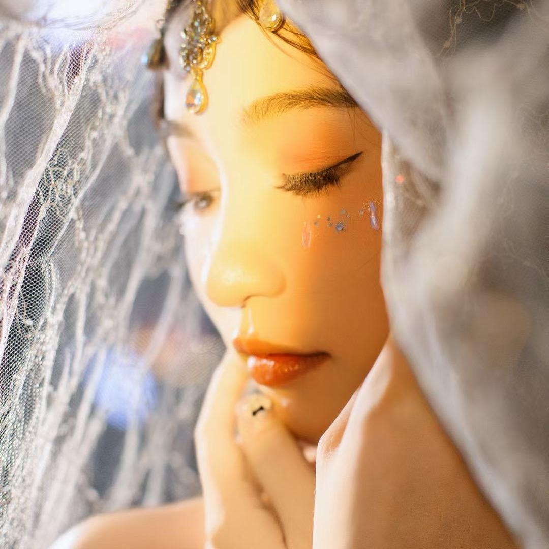 做一个幸运的小女孩吧😊