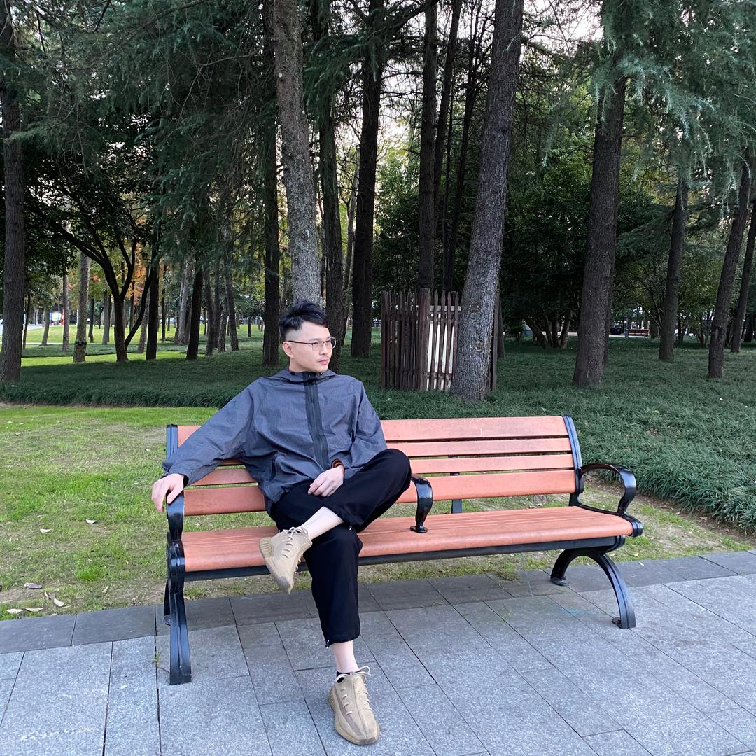 罗龙华（烤鸭兄弟）