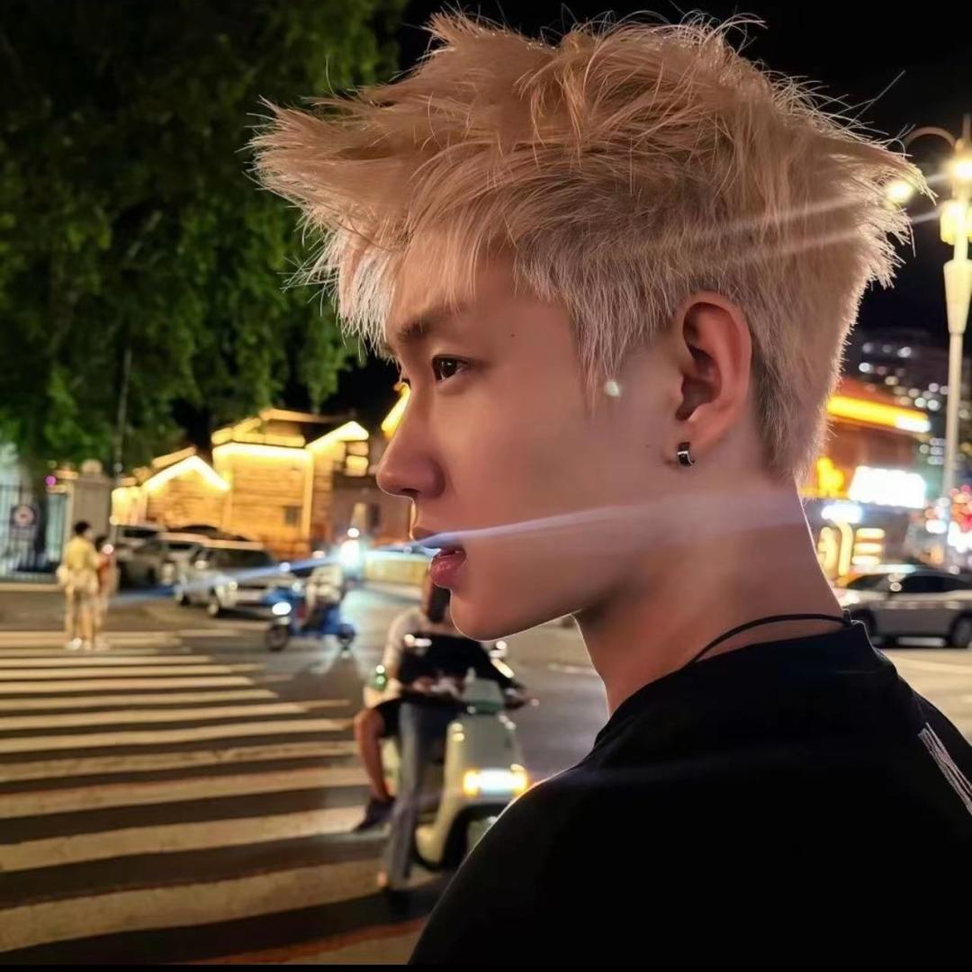 小魚.